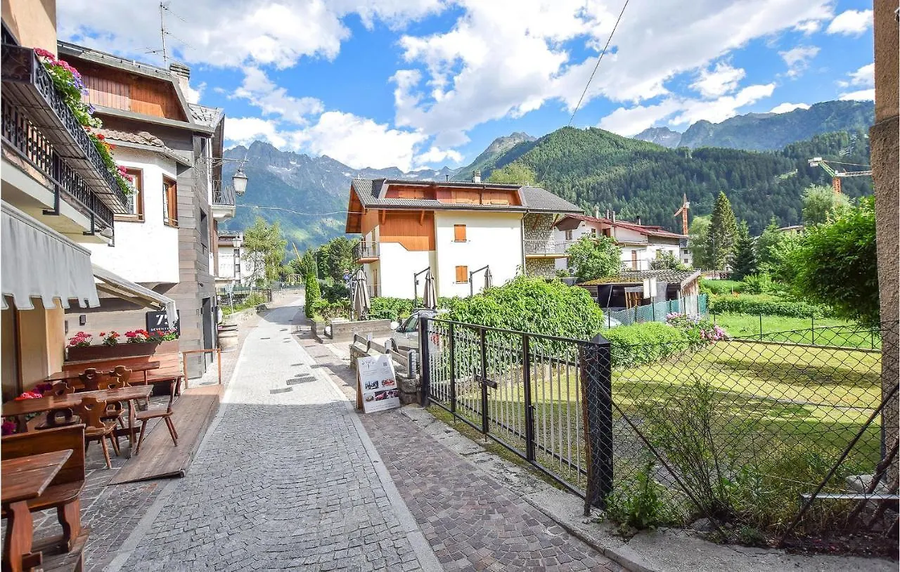 1 Bedroom Lovely Apartment In Ponte Di Legno