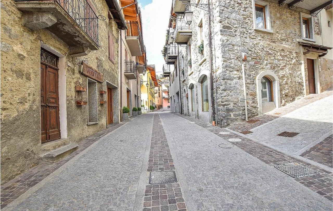 1 Bedroom Lovely Apartment In Ponte Di Legno